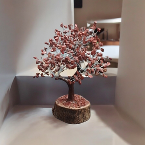 Extra Large 25 cm High Red Jasper Crystal Tree With 10cm Wide Timber Base - Garden of Eden Pure Fragrance