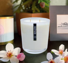Load image into Gallery viewer, A Whopping 600g Soy Candle Opaque White Glass Jar
